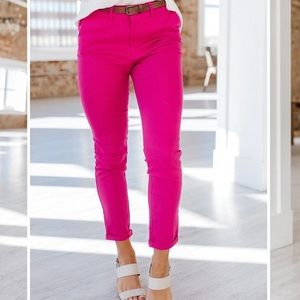 NEW LIAM AND COMPANY PERFECT CHINOS IN MAGENTA